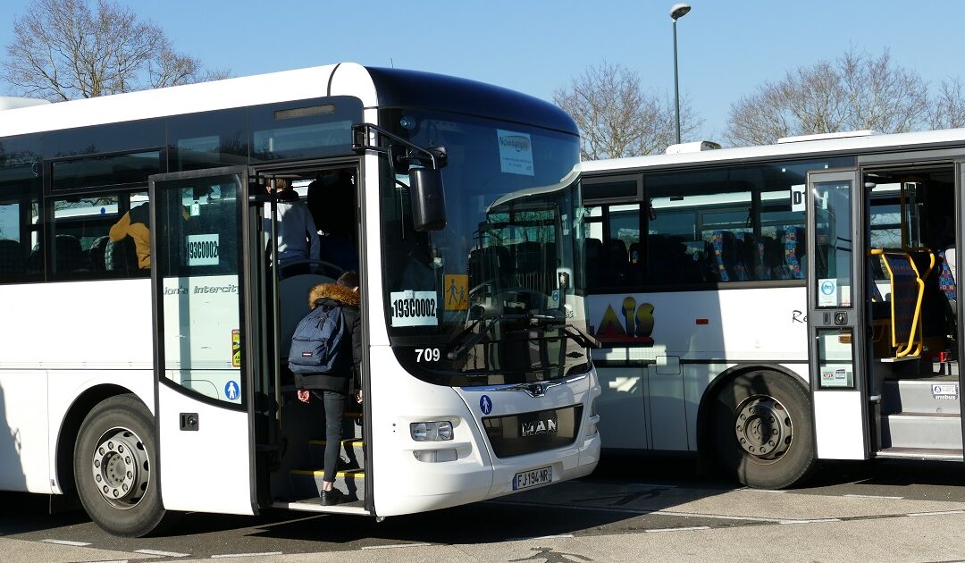 Réception des cartes de transport scolaire lycéens